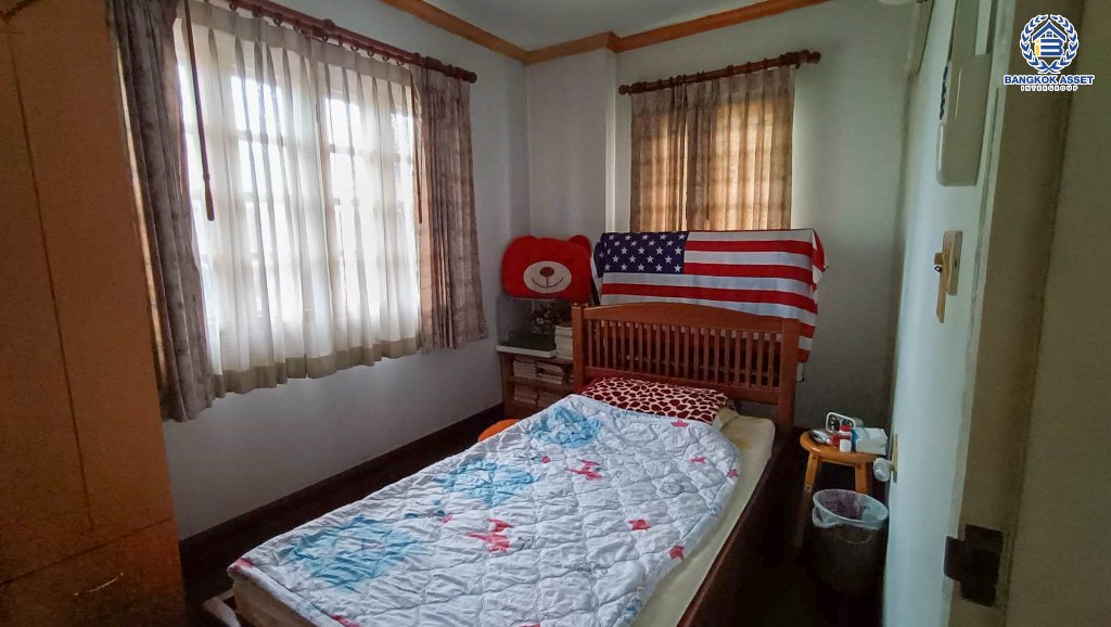 *****บ้านเดี่ยวมือสองติดรถไฟฟ้า! โครงการ ลัดดารมย์ รัตนาธิเบศร์ หลังริม เนื้อที่ 117 ตร.ว. ฟังก์ชัน 3 ห้องนอน 3 ห้องน้ำ 2 ที่จอดรถ บ้านสวย พร้อมเฟอร์ฯ บิ้วท์อินทั้งหลัง ทำเลเดินทางสะดวก เชื่อมต่อถนนงามวงศ์วาน ถนนชัยพฤกษ์ ถนนราชพฤกษ์ ใกล้รถไฟฟ้าสายสีม่วง "สถานีไทรม้า"