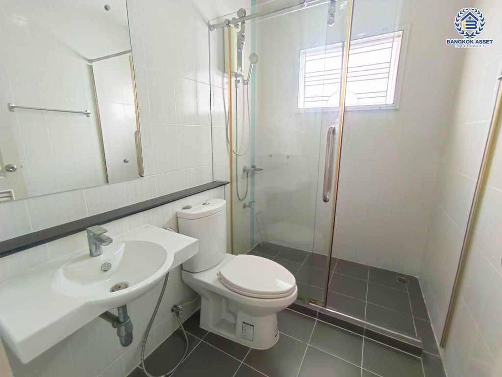 *****บ้านแฝดมือสอง โครงการ เพอร์เฟค พาร์ค ราชพฤกษ์ เนื้อที่ 39 ตร.ว. ฟังก์ชัน 3 ห้องนอน 3 ห้องน้ำ 2 ที่จอดรถ โครงการบนทำเลเดินทางสะดวก เชื่อมต่อถนนราชพฤกษ์ ถนนรัตนาธิเบศร์ ใกล้ Central Westgate และจุดขึ้นทางด่วน "ศรีรัช"