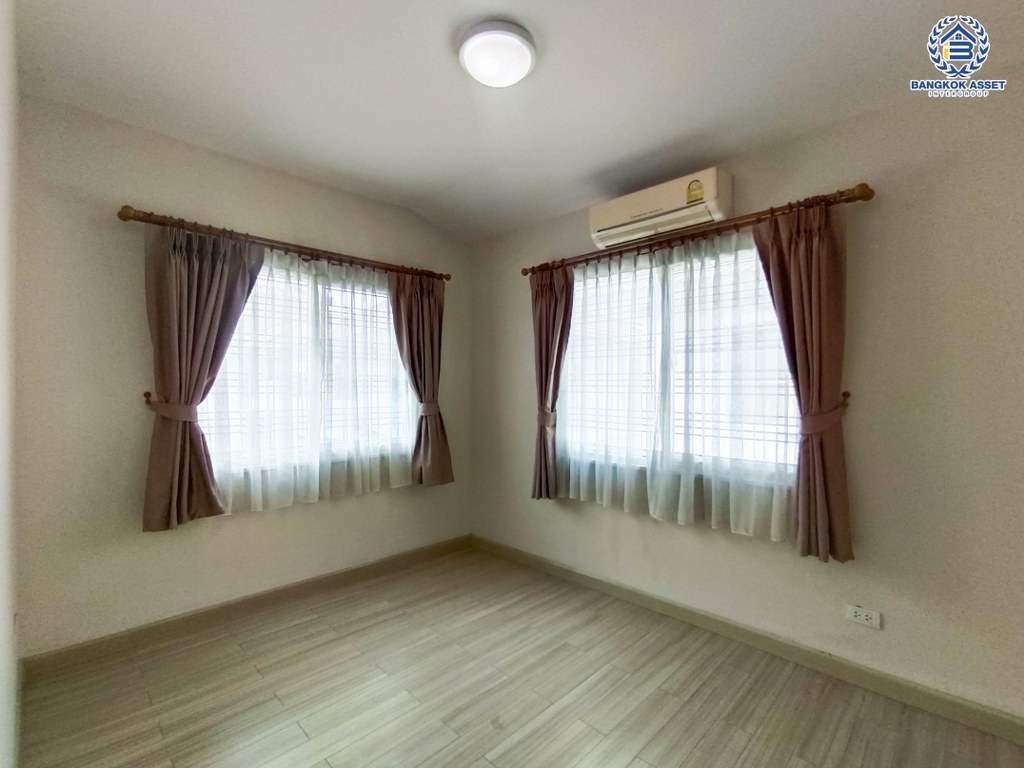 *****บ้านแฝดมือสอง โครงการ เพอร์เฟค พาร์ค ราชพฤกษ์ เนื้อที่ 39 ตร.ว. ฟังก์ชัน 3 ห้องนอน 3 ห้องน้ำ 2 ที่จอดรถ โครงการบนทำเลเดินทางสะดวก เชื่อมต่อถนนราชพฤกษ์ ถนนรัตนาธิเบศร์ ใกล้ Central Westgate และจุดขึ้นทางด่วน "ศรีรัช"