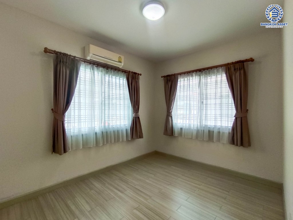 *****บ้านแฝดมือสอง โครงการ เพอร์เฟค พาร์ค ราชพฤกษ์ เนื้อที่ 39 ตร.ว. ฟังก์ชัน 3 ห้องนอน 3 ห้องน้ำ 2 ที่จอดรถ โครงการบนทำเลเดินทางสะดวก เชื่อมต่อถนนราชพฤกษ์ ถนนรัตนาธิเบศร์ ใกล้ Central Westgate และจุดขึ้นทางด่วน "ศรีรัช"