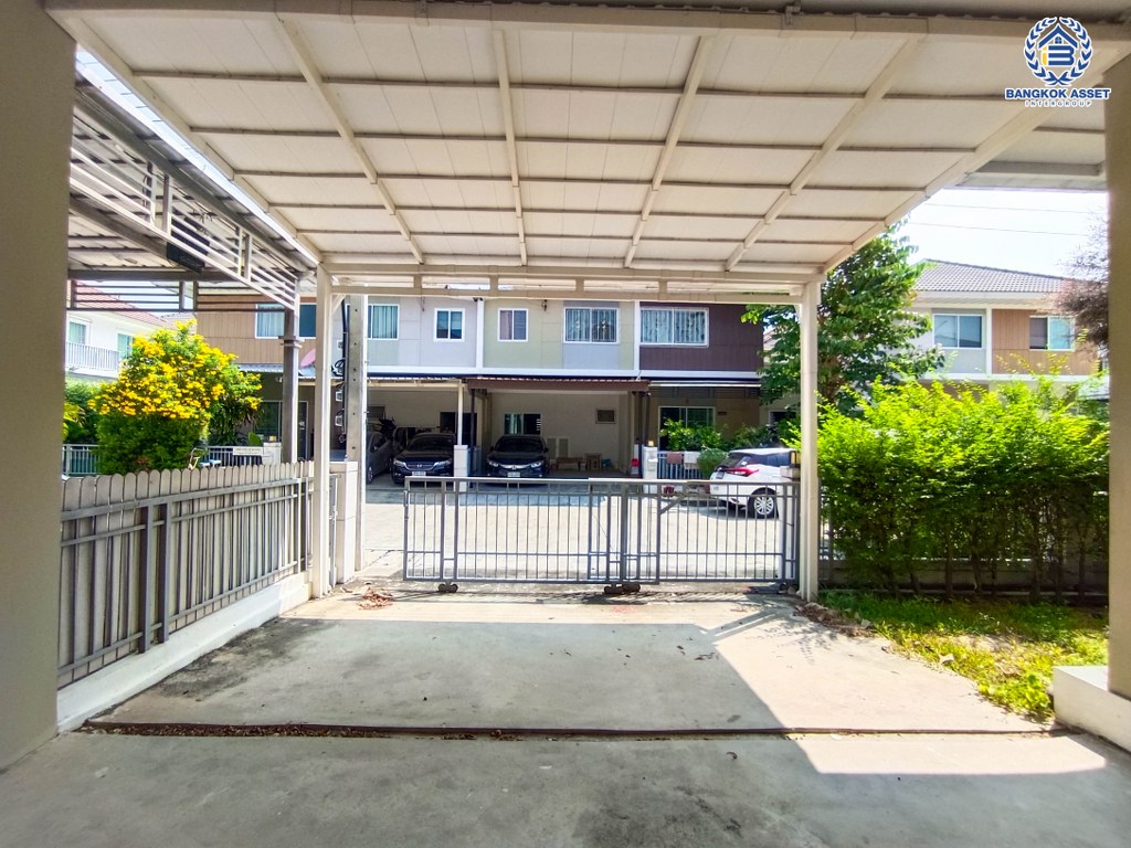 *****บ้านแฝดมือสอง โครงการ เพอร์เฟค พาร์ค ราชพฤกษ์ เนื้อที่ 39 ตร.ว. ฟังก์ชัน 3 ห้องนอน 3 ห้องน้ำ 2 ที่จอดรถ โครงการบนทำเลเดินทางสะดวก เชื่อมต่อถนนราชพฤกษ์ ถนนรัตนาธิเบศร์ ใกล้ Central Westgate และจุดขึ้นทางด่วน "ศรีรัช"