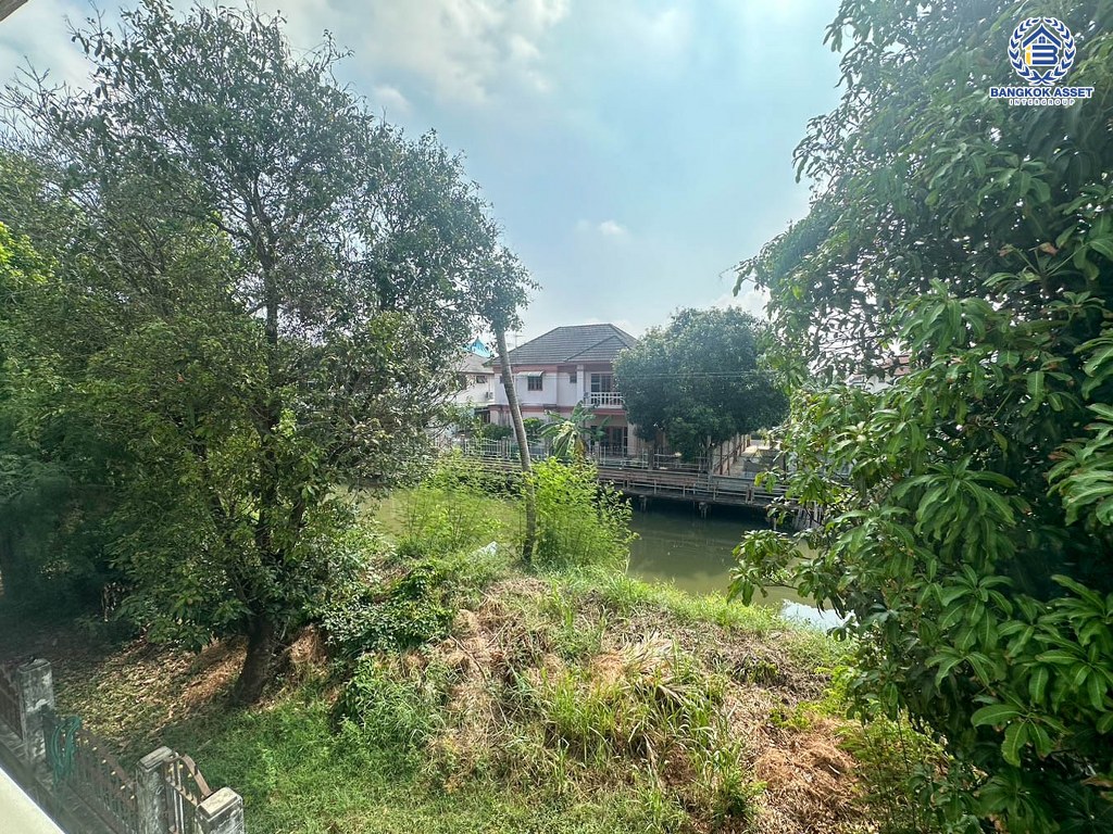 *****บ้านเดี่ยวมือสอง โครงการ กฤษดานคร31 บรมราชชนนี หลังมุม เนื้อที่ 99.90 ตร.ว. ฟังก์ชัน 3 ห้องนอน 3 ห้องน้ำ 2 ที่จอดรถ พร้อมเข้าอยู่ ติดทะเลสาบของโครงการ บนทำเลเดินทางสะดวก เชื่อมต่อถนนพุทธมณฑลสาย2 ถนนเพชรเกษม ใกล้รถไฟสายสีแดง "สถานีตลิ่งชัน" และทางคู่ขนานลอยฟ้าบรมราชชนนี