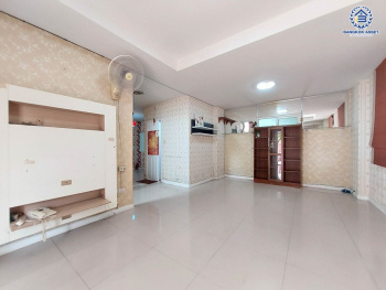 *****บ้านเดี่ยวมือสอง โครงการ คุณาภัทร3 บ้านกล้วย-ไทรน้อย เนื้อที่ 52.5 ตร.ว. ฟังก์ชัน 4 ห้องนอน 3 ห้องน้ำ 2 ที่จอดรถ บ้านสวย รอบบ้านมีบริเวณ พร้อมเข้าอยู่ ทำเลดี เดินทางง่ายเชื่อมต่อกาญจนาภิเษก  ถนนบ้านกล้วย-ไทรน้อย ใกล้รถไฟฟ้าสายสีม่วง "สถานีคลองบางไผ่" และจุดขึ้นทางด่วน "ศรีรัช"