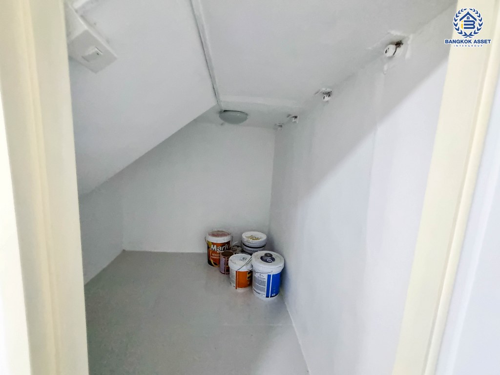 *****ทาวน์เฮ้าส์มือสอง โครงการ พฤกษา3 กาญจนาภิเษก เนื้อที่ 18.10 ตร.ว. ฟังก์ชัน 3 ห้องนอน 2 ห้องน้ำ บ้านรีโนเวทใหม่พร้อมเข้าอยู่ ทำเลเดินทางสะดวก เชื่อมต่อถนนกาญจนาภิเษก ถนนคลองถนน ถนนบ้านกล้วย-ไทรน้อย