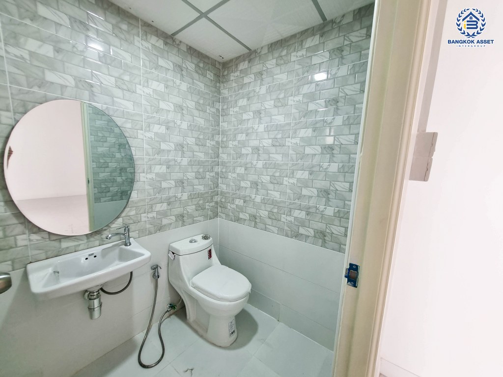 *****ทาวน์เฮ้าส์มือสอง โครงการ พฤกษา3 กาญจนาภิเษก เนื้อที่ 18.10 ตร.ว. ฟังก์ชัน 3 ห้องนอน 2 ห้องน้ำ บ้านรีโนเวทใหม่พร้อมเข้าอยู่ ทำเลเดินทางสะดวก เชื่อมต่อถนนกาญจนาภิเษก ถนนคลองถนน ถนนบ้านกล้วย-ไทรน้อย