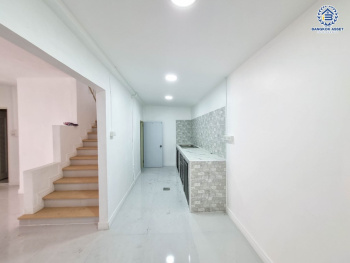 *****ทาวน์เฮ้าส์มือสอง โครงการ พฤกษา3 กาญจนาภิเษก เนื้อที่ 18.10 ตร.ว. ฟังก์ชัน 3 ห้องนอน 2 ห้องน้ำ บ้านรีโนเวทใหม่พร้อมเข้าอยู่ ทำเลเดินทางสะดวก เชื่อมต่อถนนกาญจนาภิเษก ถนนคลองถนน ถนนบ้านกล้วย-ไทรน้อย