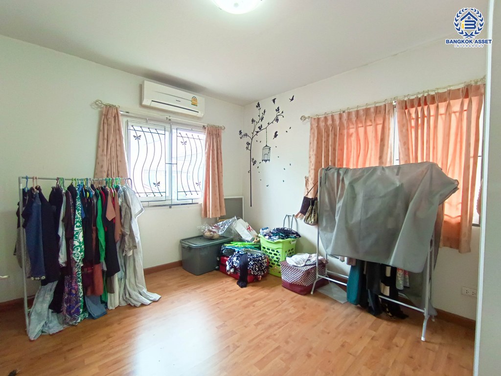 *****บ้านเดี่ยวมือสอง โครงการ เดอะแพลนท์ วัชรพล หลังริม เนื้อที่ 52.80 ตร.ว. ฟังก์ชัน 3 ห้องนอน 2 ห้องน้ำ  2 ที่จอดรถ แถมฟรี! เครื่องปรับอากาศ ทำเลเดินทางสะดวก เดินทางได้ทั้งถนนสุขาภิบาล5 ถนนจตุโชติ ถนนสายไหม ใกล้เซ็นทรัลพลาซ่า รามอินทรา เชื่อมต่อจุดขึ้นทางด่วน "รามอินทรา-อาจณรงค์"