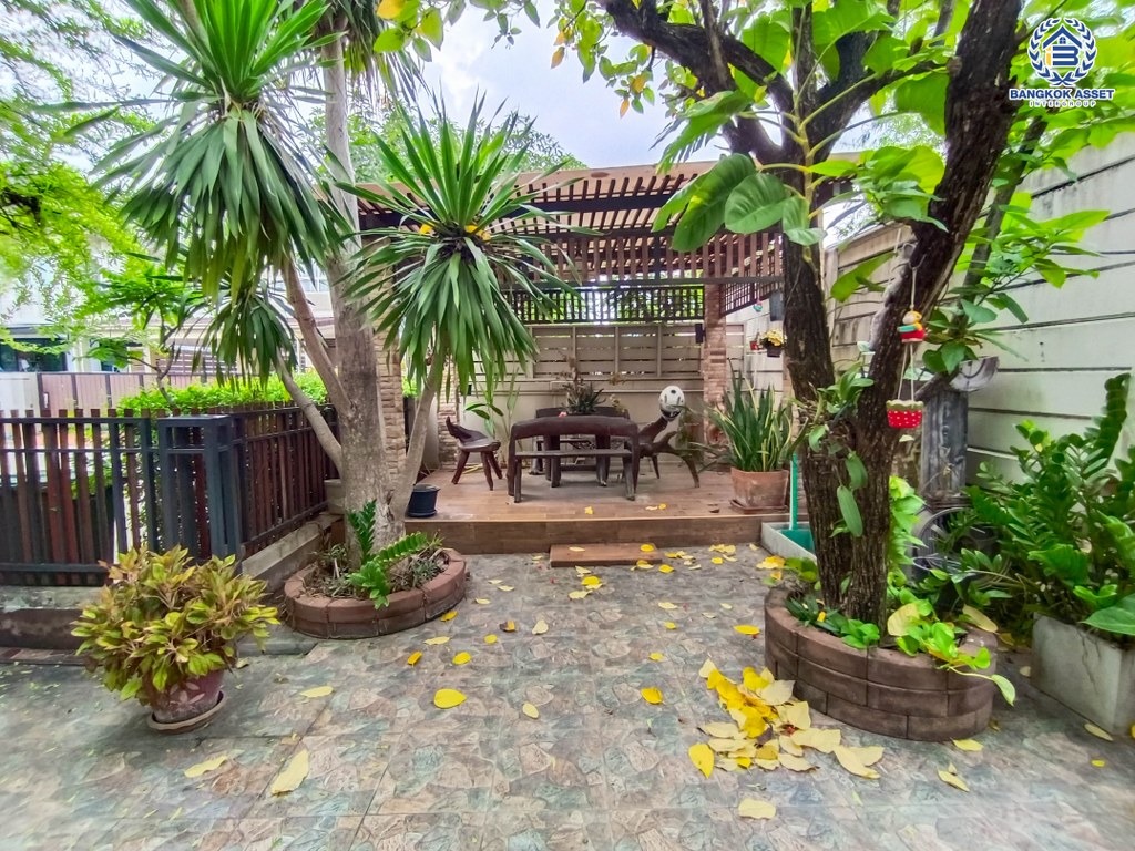 *****บ้านเดี่ยวมือสอง โครงการ เดอะแพลนท์ วัชรพล หลังริม เนื้อที่ 52.80 ตร.ว. ฟังก์ชัน 3 ห้องนอน 2 ห้องน้ำ  2 ที่จอดรถ แถมฟรี! เครื่องปรับอากาศ ทำเลเดินทางสะดวก เดินทางได้ทั้งถนนสุขาภิบาล5 ถนนจตุโชติ ถนนสายไหม ใกล้เซ็นทรัลพลาซ่า รามอินทรา เชื่อมต่อจุดขึ้นทางด่วน "รามอินทรา-อาจณรงค์"