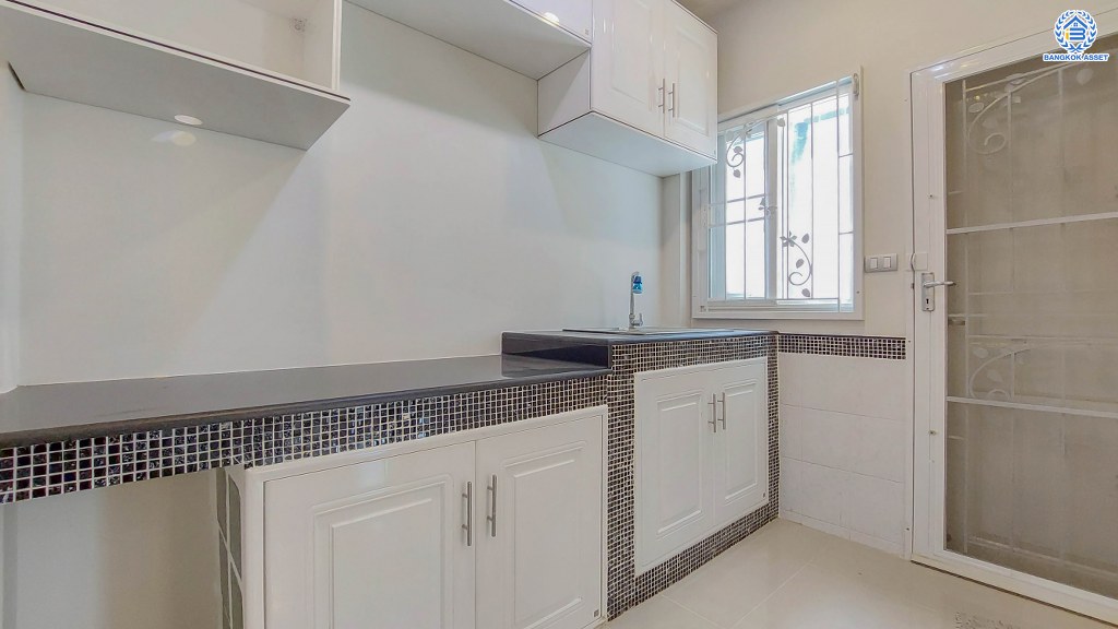 *****บ้านเดี่ยวมือสอง โครงการ เซนโทร ชัยพฤกษ์-แจ้งวัฒนะ จากแบรนด์ AP Thai เนื้อที่ 57.50 ตร.ว. ฟังก์ชัน 4 ห้องนอน 3 ห้องน้ำ 2 ที่จอดรถ ภายในสวย รอบบ้านมีพื้นที่โล่ง บนทำเลดี เชื่อมต่อถนนสะพานนนทบุรี-บางบัวทอง ถนนชัยพฤกษ์ ถนนราชพฤกษ์ ใกล้จุดขึ้นทางด่วน "แจ้งวัฒนะ"