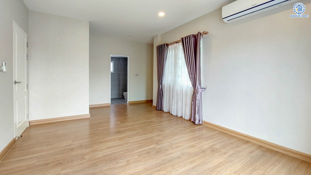 *****บ้านเดี่ยวมือสอง โครงการ เซนโทร ชัยพฤกษ์-แจ้งวัฒนะ จากแบรนด์ AP Thai เนื้อที่ 57.50 ตร.ว. ฟังก์ชัน 4 ห้องนอน 3 ห้องน้ำ 2 ที่จอดรถ ภายในสวย รอบบ้านมีพื้นที่โล่ง บนทำเลดี เชื่อมต่อถนนสะพานนนทบุรี-บางบัวทอง ถนนชัยพฤกษ์ ถนนราชพฤกษ์ ใกล้จุดขึ้นทางด่วน "แจ้งวัฒนะ"