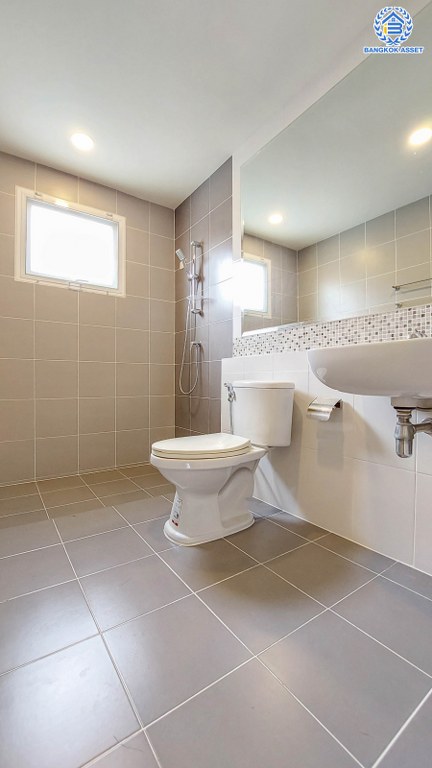 *****บ้านเดี่ยวมือสอง โครงการ เซนโทร ชัยพฤกษ์-แจ้งวัฒนะ จากแบรนด์ AP Thai เนื้อที่ 57.50 ตร.ว. ฟังก์ชัน 4 ห้องนอน 3 ห้องน้ำ 2 ที่จอดรถ ภายในสวย รอบบ้านมีพื้นที่โล่ง บนทำเลดี เชื่อมต่อถนนสะพานนนทบุรี-บางบัวทอง ถนนชัยพฤกษ์ ถนนราชพฤกษ์ ใกล้จุดขึ้นทางด่วน "แจ้งวัฒนะ"