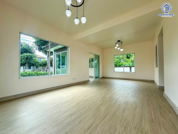 *****บ้านเดี่ยวมือสอง โครงการ พฤกษ์ลดา บางใหญ่2 หลังมุม เนื้อที่ 62.60 ตร.ว. ฟังก์ชัน 4 ห้องนอน 2 ห้องน้ำ 2 ที่จอดรถ บ้านพร้อมเข้าอยู่ ภายในสวย ทำเลเดินทางสะดวก เชื่อมต่อถนนกาญจนาภิเษก ถนนคลองถนน ถนนแก้วอินทร์ ใกล้ห้างสรรพสินค้าเซ็นทรัล เวสต์เกต รถไฟฟ้าสายสีม่วง "สถานีคลองบางไผ่" และจุดขึ้นทางด่วน "กาญจนาภิเษก"