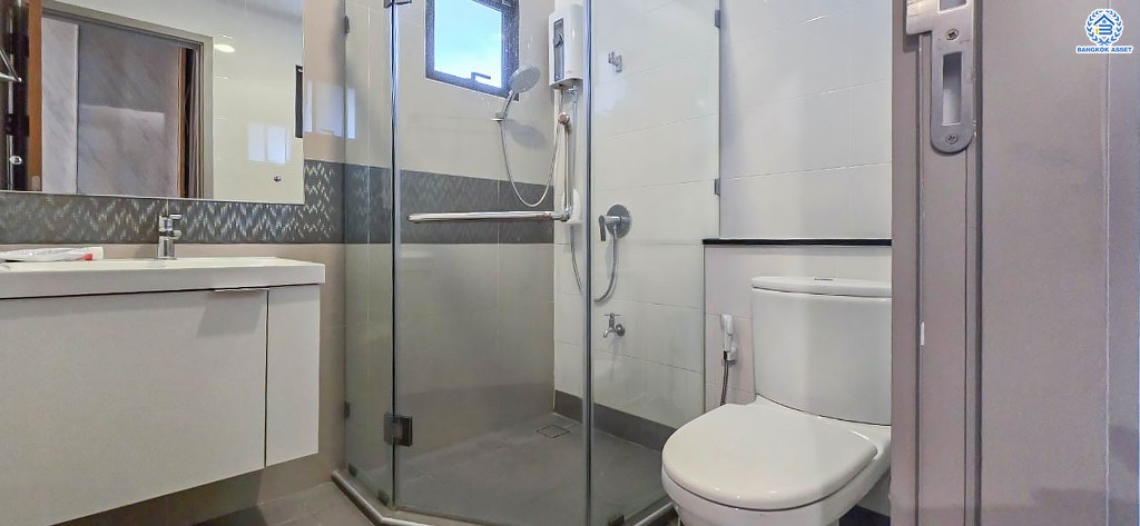 *****บ้านเดี่ยว 3 ชั้นมือสอง โครงการ ภัสสร สรงประภา-ดอนเมือง หลังริม เนื้อที่ 68 ตร.ว. ฟังก์ชัน 5 ห้องนอน 6 ห้องน้ำ 2 ที่จอดรถ โครงการบนทำเลเดินทางสะดวก เชื่อมต่อถนนสรงประภา ถนนเลียบคลองประปา ถนนประชาอุทิศ ใกล้รถไฟฟ้าสายสีแดง "สถานีสถานีดอนเมือง" และจุดขึ้นทางพิเศษอุดรรัถยา