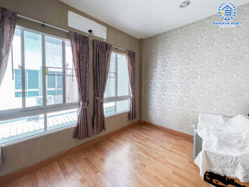 *****ทาวน์เฮ้าส์ 3 ชั้นมือสอง โครงการ บ้านกลางเมือง เออร์บาเนียน เกษตร-นวมินทร์2 เนื้อที่ 20 ตร.ว. ฟังก์ชัน 3 ห้องนอน 3 ห้องน้ำ 2 ที่จอดรถ บ้านถูกสุดในโครงการ บนทำเลเดินทางสะดวก เชื่อมต่อถนนลาดปลาเค้า ถนนรัชดาภิเษก ถนนรามอินทรา ใกล้รถไฟฟ้าสายสีชมพู "สถานีลาดปลาเค้า"