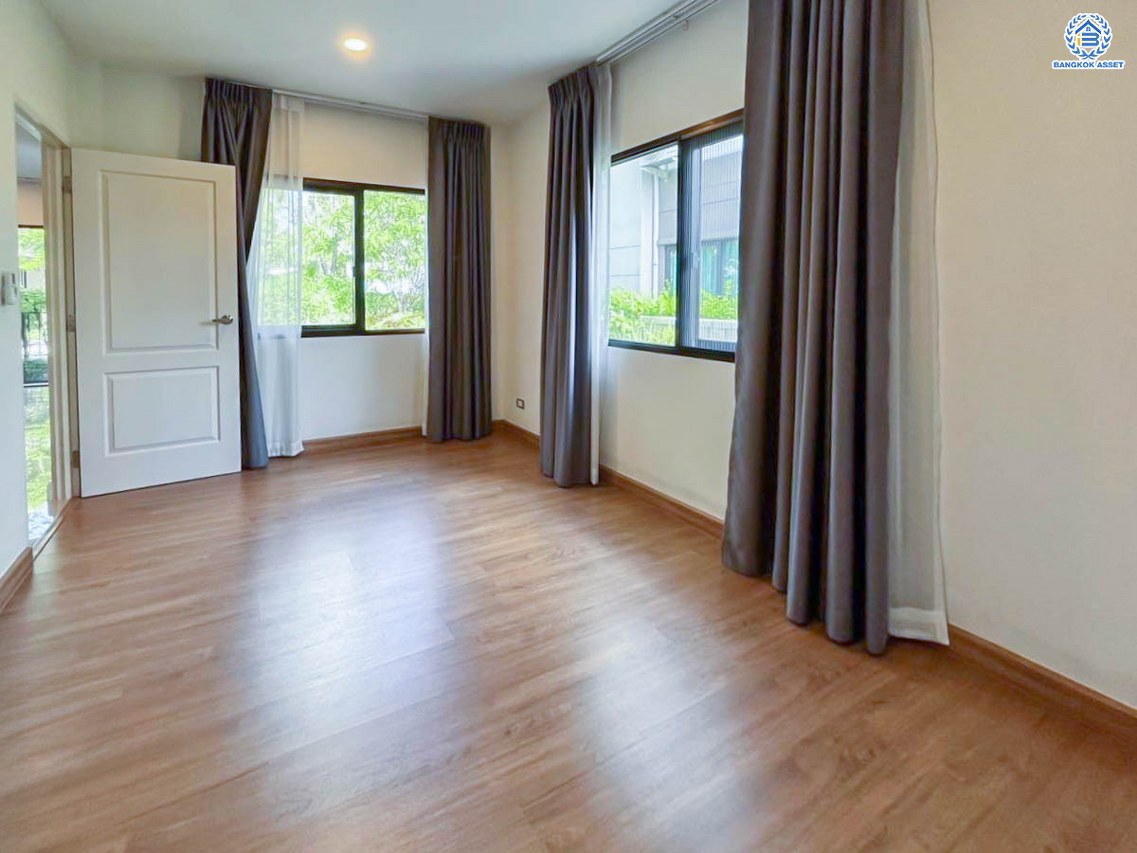 บ้านเดี่ยวมือสองนนทบุรี โครงการ เซนโทร ราชพฤกษ์-สวนผัก เนื้อที่ 52.60 ตร.ว. ฟังก์ชัน 4 ห้องนอน 3 ห้องน้ำ 2 ที่จอดรถ บนทำเลแห่งการเดินทาง เชื่อมต่อ ถนนราชพฤกษ์, ถนนนครอินทร์ ใกล้ทางด่วน "ศรีรัช" จองเลย!