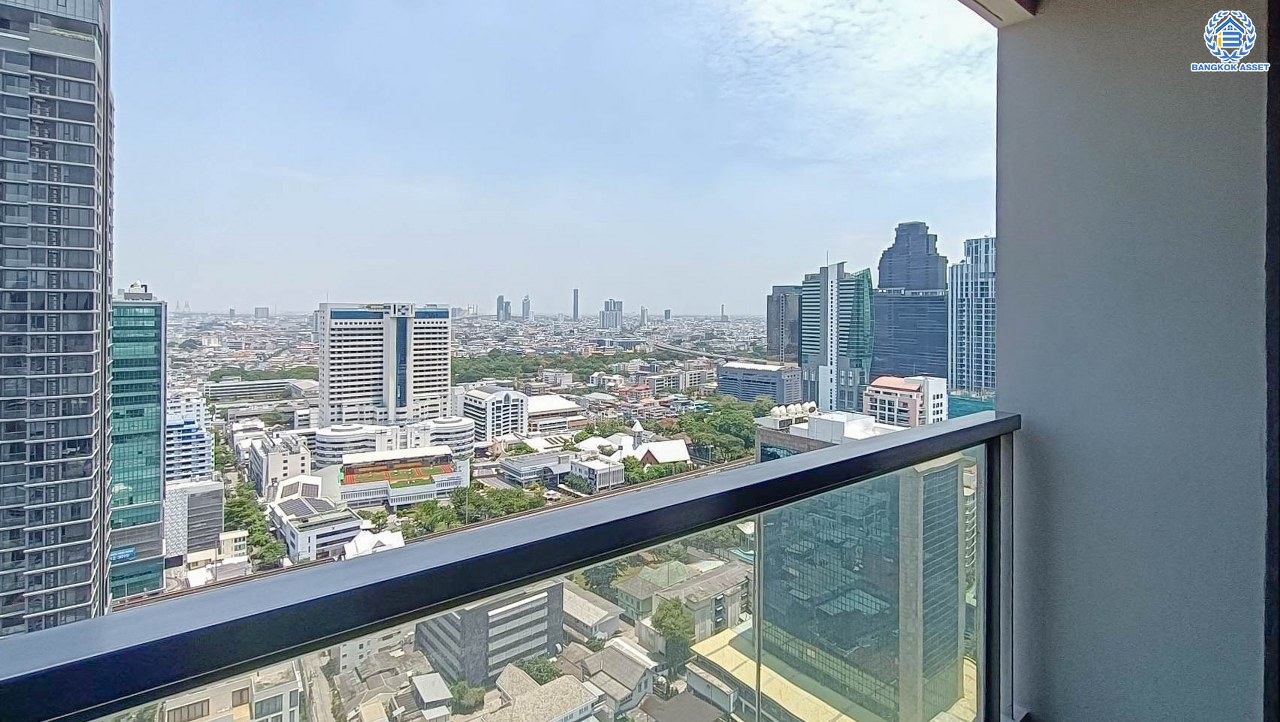 *****คอนโดมิเนียมมือสอง โครงการ ดิ แอดเดรส สาทร ห้องริม ห้องใหญ่มากกว้างถึง 55.51 ตร.ม ฟังก์ชัน 1 ห้องนอน 1 ห้องน้ำ 1 ที่จอดรถ ทำเลดีติดถนนสาทร เดินทางสะดวกด้วยรถไฟฟ้าทั้งสายสีเขียว "สถานีเซนต์หลุย" จุดขึ้นทางด่วน "ศรีรัช" ใกล้ห้างสรรพสินค้าเซ็นทรัลสีลมคอมเพล็กซ์