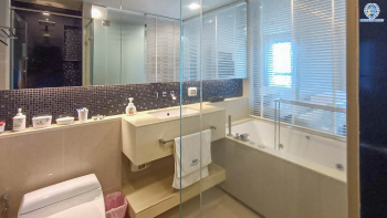 *****คอนโดมิเนียมมือสอง โครงการ ดิ แอดเดรส สาทร ห้องริม ห้องใหญ่มากกว้างถึง 55.51 ตร.ม ฟังก์ชัน 1 ห้องนอน 1 ห้องน้ำ 1 ที่จอดรถ ทำเลดีติดถนนสาทร เดินทางสะดวกด้วยรถไฟฟ้าทั้งสายสีเขียว "สถานีเซนต์หลุย" จุดขึ้นทางด่วน "ศรีรัช" ใกล้ห้างสรรพสินค้าเซ็นทรัลสีลมคอมเพล็กซ์