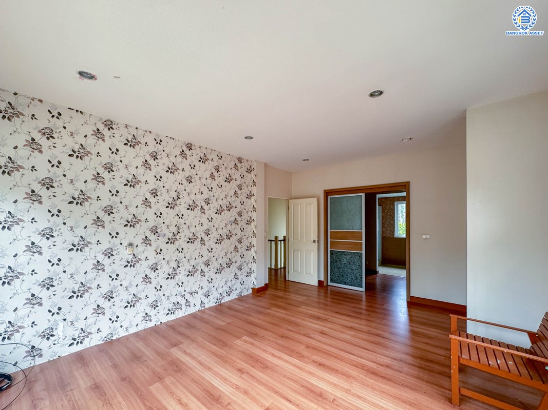 *****บ้านเดี่ยวมือสอง โครงการ คาซ่าวิลล์ สุขาภิบาล5 จากแบรนด์ Q.House เนื้อที่ 72 ตร.ว. ฟังก์ชัน 4 ห้องนอน 3 ห้องน้ำ 2 ที่จอดรถ บ้านสวย บ้านหลังใหญ่ราคาดี พร้อมเข้าอยู่ ทำเลเดินทางสะดวก เชื่อมต่อถนนเพิ่มสิน ถนนสุขาภิบาล5 ถนนสายไหม ใกล้จุดขึ้นทางด่วน "รามอินทรา-อาจณรงค์"