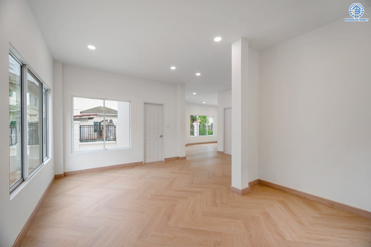 บ้านเดี่ยวตกแต่งใหม่ จาก Property Perfect โครงการ เพอร์เฟคเพลส พระราม5-ราชพฤกษ์ ตอบโจทย์ทุกการใช้ชีวิตด้วยบ้านเดี่ยวใจกลาง Community ชั้นนำมากมาย พร้อม Facility ภายในโครงการครบครัน เนื้อที่ 61.5 ตร.ว. พื้นที่ใช้สอย 191.99 ตร.ม. ฟังก์ชัน 3 ห้องนอน 3 ห้องน้ำ 2 ที่จอดรถ