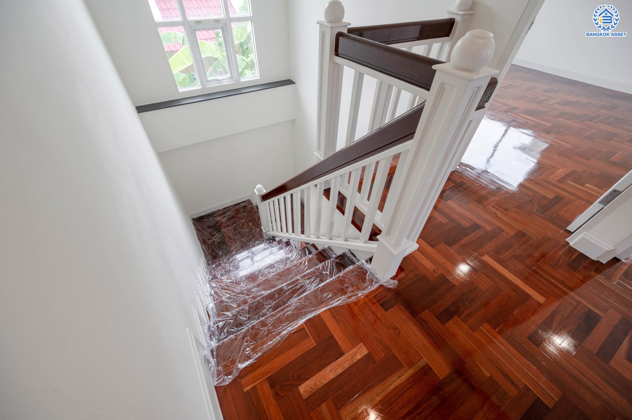 บ้านเดี่ยวตกแต่งใหม่ จาก Property Perfect โครงการ เพอร์เฟคเพลส พระราม5-ราชพฤกษ์ ตอบโจทย์ทุกการใช้ชีวิตด้วยบ้านเดี่ยวใจกลาง Community ชั้นนำมากมาย พร้อม Facility ภายในโครงการครบครัน เนื้อที่ 61.5 ตร.ว. พื้นที่ใช้สอย 191.99 ตร.ม. ฟังก์ชัน 3 ห้องนอน 3 ห้องน้ำ 2 ที่จอดรถ