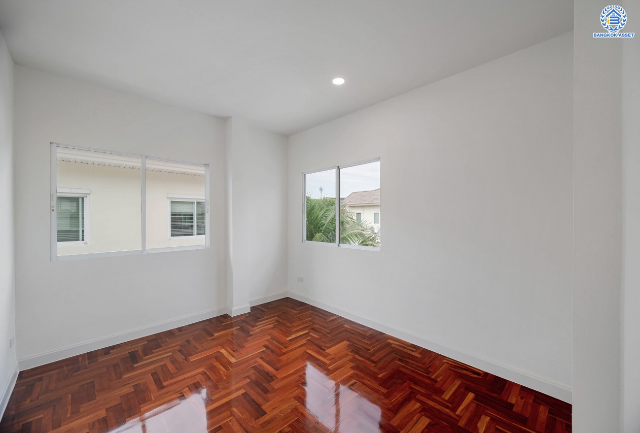 บ้านเดี่ยวตกแต่งใหม่ จาก Property Perfect โครงการ เพอร์เฟคเพลส พระราม5-ราชพฤกษ์ ตอบโจทย์ทุกการใช้ชีวิตด้วยบ้านเดี่ยวใจกลาง Community ชั้นนำมากมาย พร้อม Facility ภายในโครงการครบครัน เนื้อที่ 61.5 ตร.ว. พื้นที่ใช้สอย 191.99 ตร.ม. ฟังก์ชัน 3 ห้องนอน 3 ห้องน้ำ 2 ที่จอดรถ