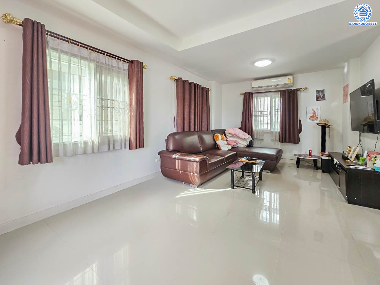 ****บ้านเดี่ยวมือสองย่านนนทบุรี โครงการ คุณาภัทร7 บ้านกล้วย-ไทรน้อย เนื้อที่กว้างขวางมากถึง 52.50 ตร.ว. ฟังก์ชัน 3 ห้องนอน 3 ห้องน้ำ ที่จอดรถ 2 คัน บนทำเลแห่งการเดินทาง ใกล้รถไฟฟ้าสายสีม่วง "สถานีคลองบางไผ่" และเซ็นทรัลเวสต์เกต