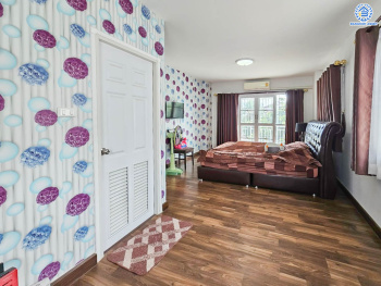 ****บ้านเดี่ยวมือสองย่านนนทบุรี โครงการ คุณาภัทร7 บ้านกล้วย-ไทรน้อย เนื้อที่กว้างขวางมากถึง 52.50 ตร.ว. ฟังก์ชัน 3 ห้องนอน 3 ห้องน้ำ ที่จอดรถ 2 คัน บนทำเลแห่งการเดินทาง ใกล้รถไฟฟ้าสายสีม่วง "สถานีคลองบางไผ่" และเซ็นทรัลเวสต์เกต