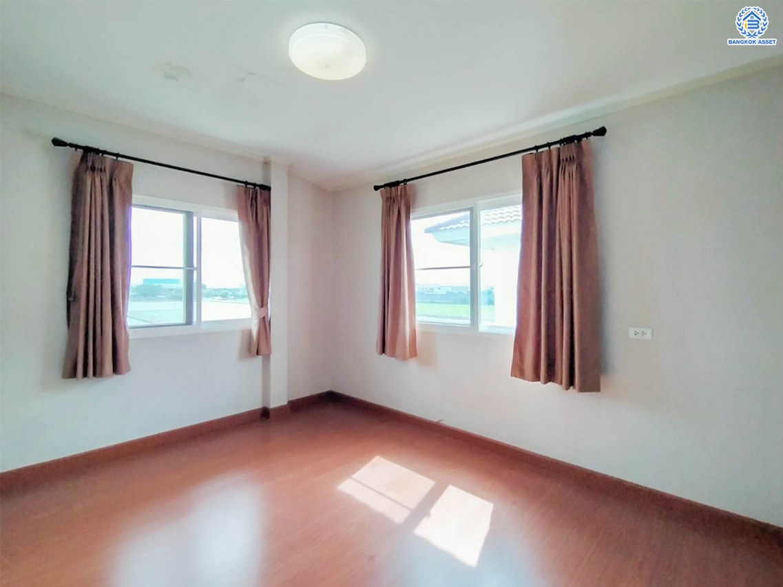 *****บ้านเดี่ยวมือสอง โครงการ ศุภาลัยพาร์ควิลล์ วงแหวน-ราชพฤกษ์ บ้านสวยเนื้อที่เยอะ 74 ตร.ว. ฟังก์ชัน 4 ห้องนอน 3 ห้องน้ำ 2 ที่จอดรถ แถมฟรี! เครื่องปรับอากาศ 3 เครื่อง  โครงการติดถนนใหญ่ และ เชื่อมต่อถนนสะพานนนทบุรี-บางบัวทอง ถนนถนนชัยพฤกษ์ ถนนกาญจานาภิเษก  ลากกระเป๋าเข้าพร้อมอยู่ได้เลย