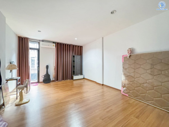 *****ทาวน์โฮม 3 ชั้นมือสอง โครงการ เฮ้าส์35 แจ้งวัฒนะ เนื้อที่กว้าง 16.50 ตร.ว. ฟังก์ชัน 3 ห้องนอน 3 ห้องน้ำ 1 ที่จอดรถ บ้านพร้อมอยู่ราคาถูกสุด บนทำเลเดินทางสะดวก เชื่อมต่อถนนสามัคคี ถนนติวานนท์ ถนนเลียบคลองปะปา ใกล้รถไฟฟ้าสายสีชมพู "สถานีแจ้งวัฒนะ14" และจุดขึ้นทางด่วน "แจ้งวัฒนะ"