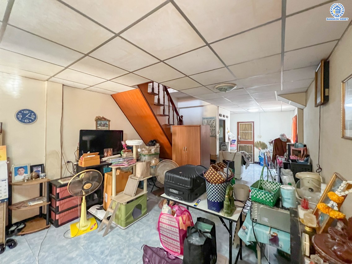 *****บ้านแฝดมือสองกรุงเทพมหานคร โครงการ พระปิ่น2 พุทธมณฑลสาย2 เนื้อที่กว้าง 25.3 ตร.ว. พื้นที่ใช้สอย 96 ตร.ม. ฟังก์ชัน 2 ห้องนอน 2 ห้องน้ำ บนทำเลแห่งการเดินทาง เชื่อมต่อถนนพุทธมณฑลสาย2, ถนนบรมราชชนนี, ถนนกาญจนาภิเษก ใกล้จุดขึ้นทางด่วน "ศรีรัช" และมหาวิทยาลัยมหิดล