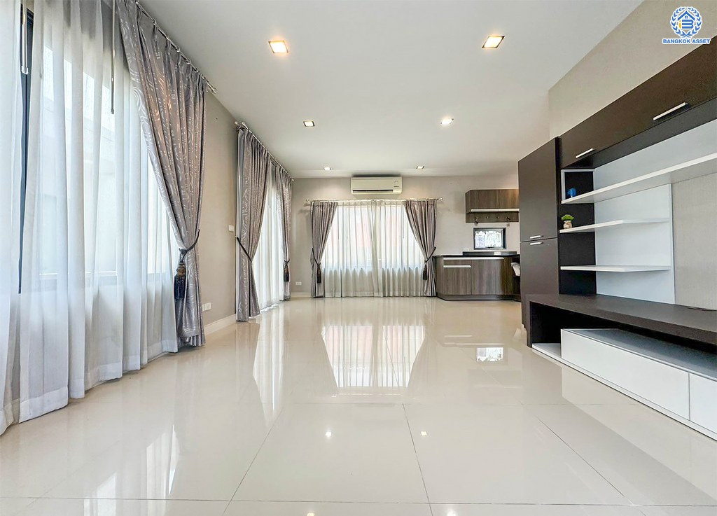 *****บ้านเดี่ยวมือสอง โครงการ สราญสิริ ติวานนท์-แจ้งวัฒนะ เนื้อที่ 52.60 ตร.ว. ฟังก์ชัน 3 ห้องนอน 3 ห้องน้ำ 2 ที่จอดรถ บ้านเดี่ยวพร้อมอยู่ ฟรีของแถมหลายรายการ โครงการบนทำเลดี เดินทางสะดวก เชื่อมต่อถนนแจ้งวัฒนะ ถนนติวานนท์ ใกล้ห้างสรรพสินค้าโรบินสัน ศรีสมาน เซ็นทรัลแจ้งวัฒนะ