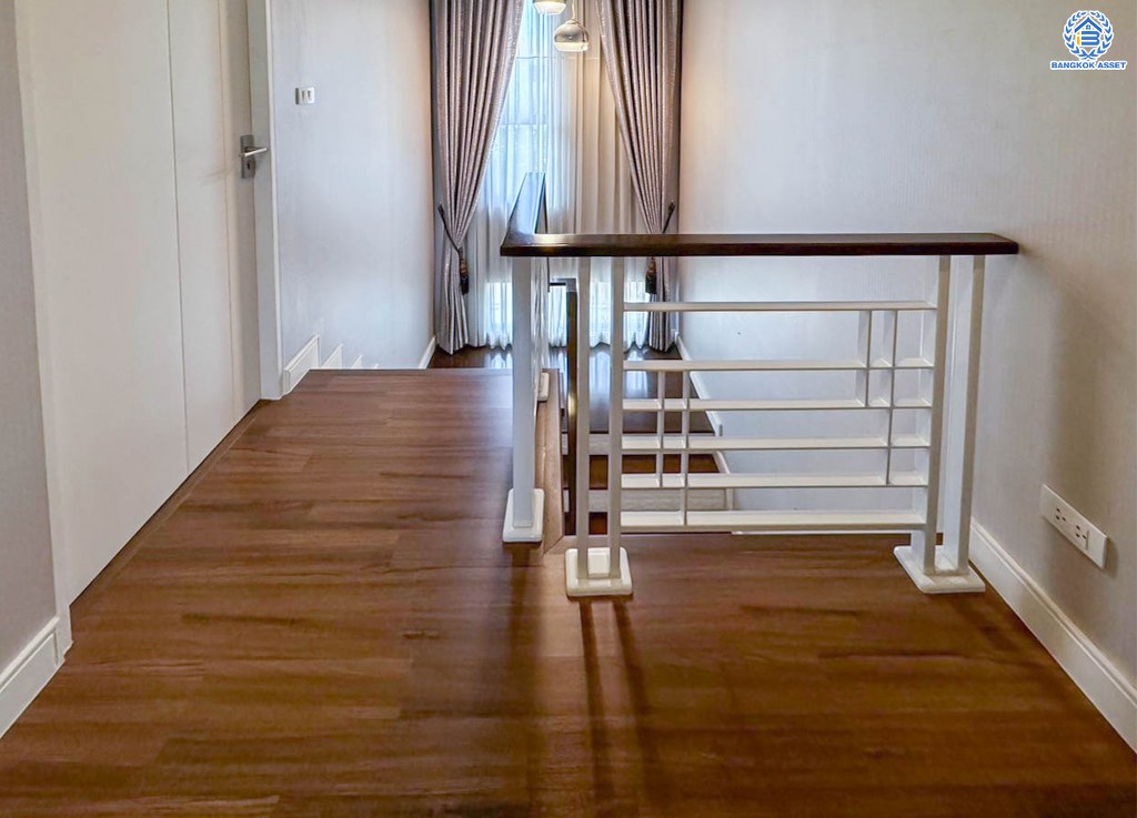 *****บ้านเดี่ยวมือสอง โครงการ สราญสิริ ติวานนท์-แจ้งวัฒนะ เนื้อที่ 52.60 ตร.ว. ฟังก์ชัน 3 ห้องนอน 3 ห้องน้ำ 2 ที่จอดรถ บ้านเดี่ยวพร้อมอยู่ ฟรีของแถมหลายรายการ โครงการบนทำเลดี เดินทางสะดวก เชื่อมต่อถนนแจ้งวัฒนะ ถนนติวานนท์ ใกล้ห้างสรรพสินค้าโรบินสัน ศรีสมาน เซ็นทรัลแจ้งวัฒนะ