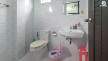 *****ทาวน์เฮ้าส์มือสอง โครงการ ซื่อตรง แกรนด์โฮม เกษตร-รัชโยธิน หลังมุม เนื้อที่ 44.20 ตร.ว. ฟังก์ชัน 4 ห้องนอน 4 ห้องน้ำ 2 ที่จอดรถ ฟังก์ชันครบครัน ติดถนนเมน พร้อมเข้าอยู่ โครงการบนทำเลเมือง เชื่อมต่อถนนรัชดาภิเษก ถนนลาดพร้าว ใกล้รถไฟฟ้าสายสีเขียว "สถานีเสนานิคม"