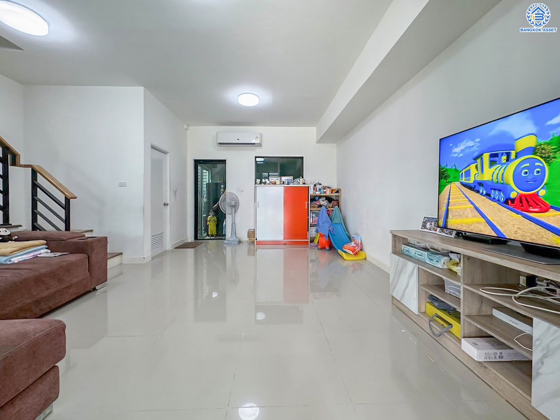 *****ทาวน์เฮ้าส์มือสอง โครงการ พลีโน่ ราชพฤกษ์-รัตนาธิเบศร์ เนื้อที่ 17.50 ตร.ว. ฟังก์ชัน 3 ห้องนอน 2 ห้องน้ำ 2 ที่จอดรถ บ้านพร้อมเข้าอยู่ โครงการบนทำเลดี เชื่อมต่อถนนกาญจนาภิเษก ถนนบางใหญ่-บางคูลัด ถนนรัตนาธิเบศร์ ใกล้รถไฟฟ้าสายสีม่วง "สถานีบางพลู"