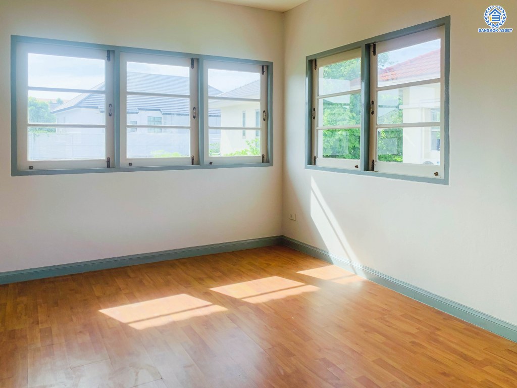 *****บ้านเดี่ยวมือสอง โครงการ กฤษดานคร39 ปิ่นเกล้า เนื้อที่ 120 ตร.ว. ฟังก์ชัน 4 ห้องนอน 3 ห้องน้ำ 2 ที่จอดรถ บ้านสวยทำเลดี พร้อมเข้าอยู่ โครงการบนทำเลเดินทางสะดวก เชื่อมต่อถนนบรมราชชนนี ถนนพุทธมณฑลสาย2 ถนนเพชรเกษม ใกล้ทางคู่ขนานลอยฟ้าบรมราชชนนี