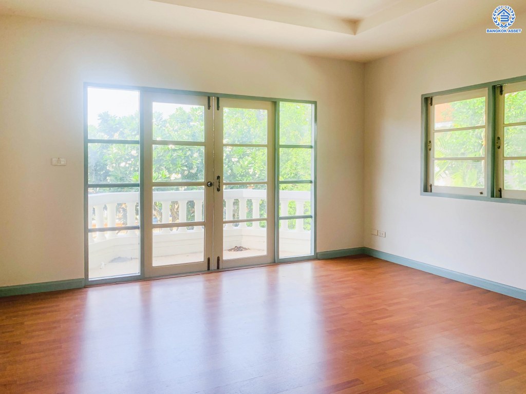 *****บ้านเดี่ยวมือสอง โครงการ กฤษดานคร39 ปิ่นเกล้า เนื้อที่ 120 ตร.ว. ฟังก์ชัน 4 ห้องนอน 3 ห้องน้ำ 2 ที่จอดรถ บ้านสวยทำเลดี พร้อมเข้าอยู่ โครงการบนทำเลเดินทางสะดวก เชื่อมต่อถนนบรมราชชนนี ถนนพุทธมณฑลสาย2 ถนนเพชรเกษม ใกล้ทางคู่ขนานลอยฟ้าบรมราชชนนี