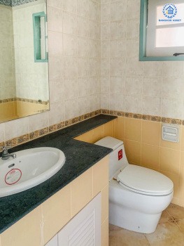 *****บ้านเดี่ยวมือสอง โครงการ กฤษดานคร39 ปิ่นเกล้า เนื้อที่ 120 ตร.ว. ฟังก์ชัน 4 ห้องนอน 3 ห้องน้ำ 2 ที่จอดรถ บ้านสวยทำเลดี พร้อมเข้าอยู่ โครงการบนทำเลเดินทางสะดวก เชื่อมต่อถนนบรมราชชนนี ถนนพุทธมณฑลสาย2 ถนนเพชรเกษม ใกล้ทางคู่ขนานลอยฟ้าบรมราชชนนี