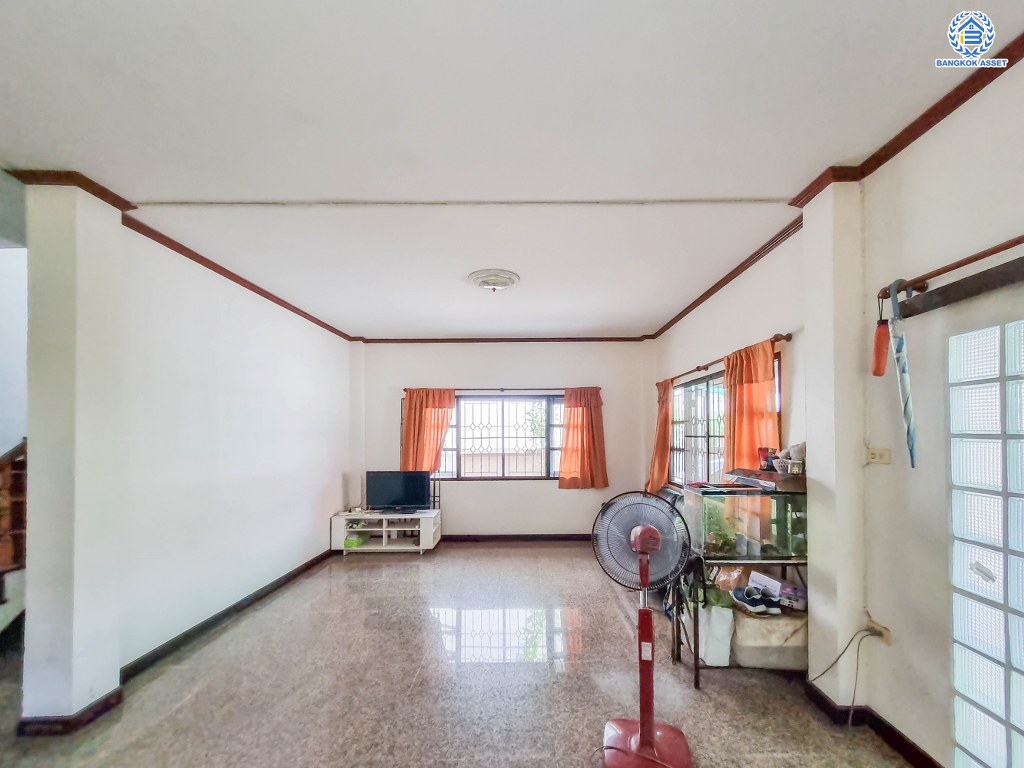 *****บ้านเดี่ยวมือสอง โครงการ จินดาวิลล์ บรมราชชนนี เนื้อที่ 50.30 ตร.ว. ฟังก์ชัน 3 ห้องนอน 2 ห้องน้ำ 1 ที่จอดรถ บ้านทำเลดี โครงการบนทำเลเดินทางสะดวก เชื่อมต่อถนนศาลาธรรมสพน์ ถนนบรมราชชนนี ถนนกาญจนาภิเษก ใกล้ห้างสรรพสินค้าเซ็นทรัล ปิ่นเกล้า