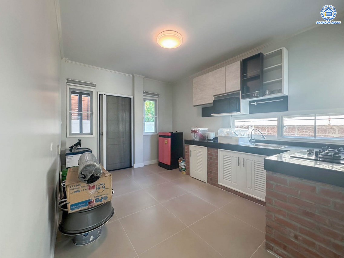 *****บ้านเดี่ยวมือสอง โครงการ ศุภาลัย พาร์ควิลล์ วงแหวน-ราชพฤกษ์ เนื้อที่กว้าง 67.50 ตร.ว. ฟังก์ชัน 3 ห้องนอน 3 ห้องน้ำ 2 ที่จอดรถ บ้านสภาพดีเยี่ยม พร้อมเข้าอยู่ บนทำเลเดินทางสะดวก เชื่อมต่อถนนสะพานนนทบุรีบางบัวทอง ถนนกาญจนาภิเษก ถนนราชพฤกษ์ ใกล้ห้างสรรพสินค้าเซ็นทรัลเวสต์เกต