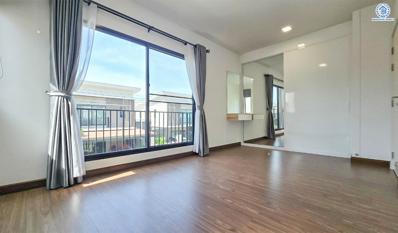 *****บ้านแฝดมือสองนนทบุรี โครงการ เดอะคอนเนค44 กาญจนาภิเษก-กันตนา เนื้อที่กว้างมากถึง 35.5 ตร.ว. ฟังก์ชัน 3 ห้องนอน 2 ห้องน้ำ 2 ที่จอดรถ บนทำเลดีมาก เดินทางสะดวกเชื่อมต่อ ถนนกาญจนาภิเษก, ถนนนครอินทร์ ใกล้ห้างเซ็นทรัลเวสต์เกตและโรงเรียนเทพศิรินทร์...