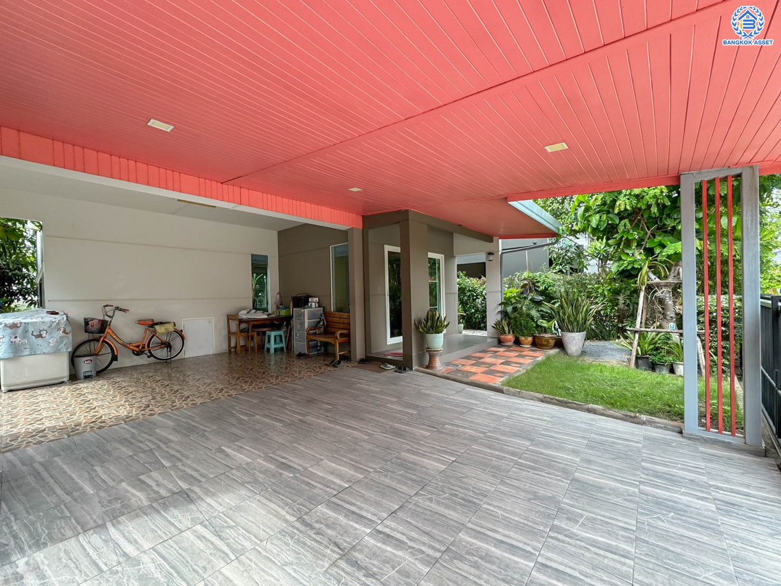 *****บ้านเดี่ยวมือสอง โครงการคุณภาพ ชัยพฤกษ์ ปิ่นเกล้า-กาญจนาฯ เนื้อที่ 50.40 ตร.ว. ฟังก์ชัน 3 ห้องนอน 3 ห้องน้ำ 2 ที่จอดรถ พร้อมอยู่ สภาพแวดล้อมดี เดินทางสะดวก เชื่อมต่อถนนนครอินทร์ ถนนกาญจนาภิเษก ใกล้รถไฟฟ้าสายสีม่วง "สถานีตลาดบางใหญ่" และจุดขึ้นทางด่วน "ศรีรัช"