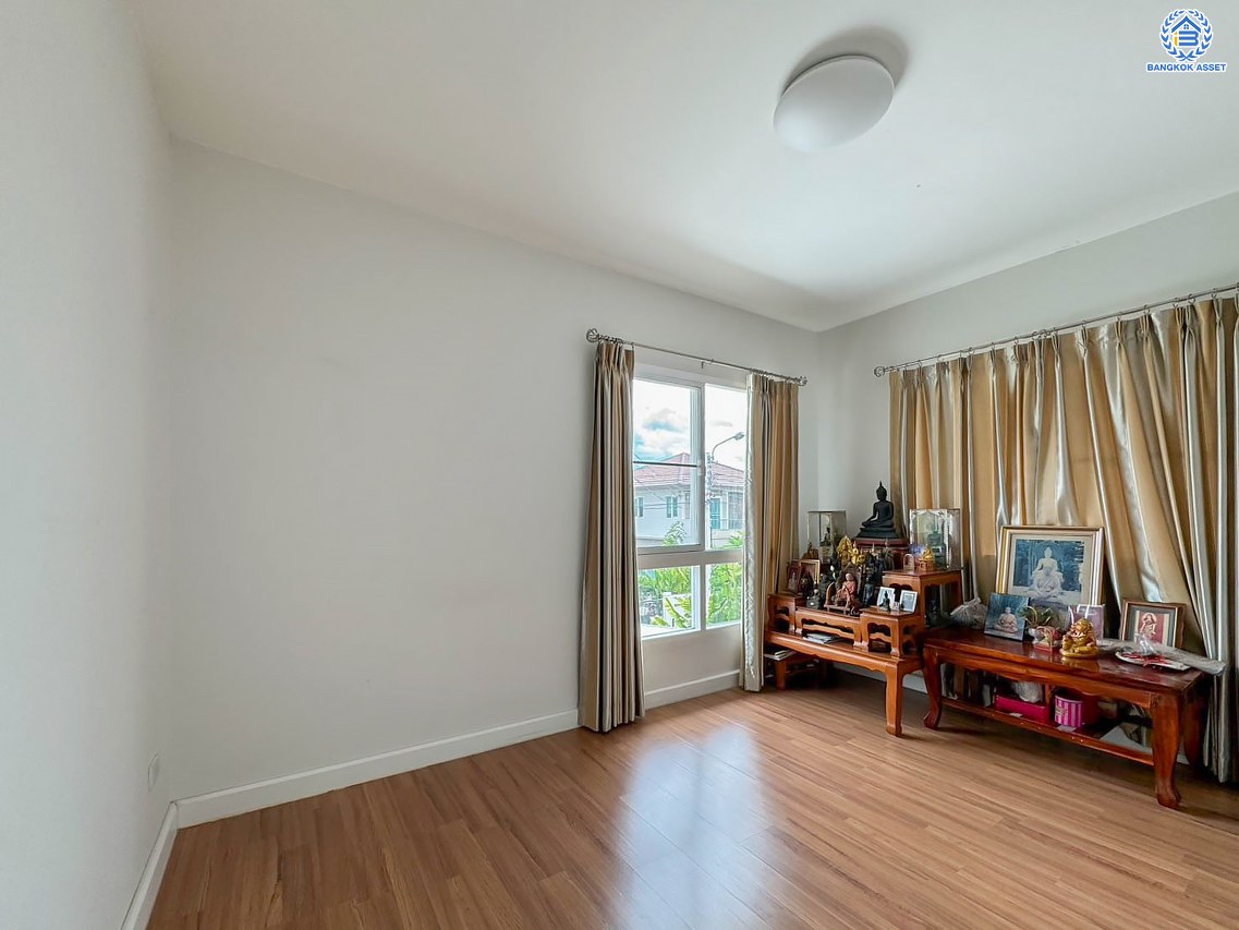 *****บ้านเดี่ยวมือสอง โครงการคุณภาพ ชัยพฤกษ์ ปิ่นเกล้า-กาญจนาฯ เนื้อที่ 50.40 ตร.ว. ฟังก์ชัน 3 ห้องนอน 3 ห้องน้ำ 2 ที่จอดรถ พร้อมอยู่ สภาพแวดล้อมดี เดินทางสะดวก เชื่อมต่อถนนนครอินทร์ ถนนกาญจนาภิเษก ใกล้รถไฟฟ้าสายสีม่วง "สถานีตลาดบางใหญ่" และจุดขึ้นทางด่วน "ศรีรัช"