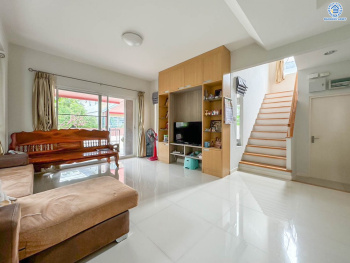 *****บ้านเดี่ยวมือสอง โครงการคุณภาพ ชัยพฤกษ์ ปิ่นเกล้า-กาญจนาฯ เนื้อที่ 50.40 ตร.ว. ฟังก์ชัน 3 ห้องนอน 3 ห้องน้ำ 2 ที่จอดรถ พร้อมอยู่ สภาพแวดล้อมดี เดินทางสะดวก เชื่อมต่อถนนนครอินทร์ ถนนกาญจนาภิเษก ใกล้รถไฟฟ้าสายสีม่วง "สถานีตลาดบางใหญ่" และจุดขึ้นทางด่วน "ศรีรัช"