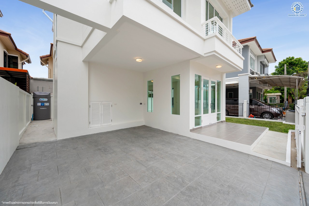 บ้านมือสองตกแต่งใหม่ โครงการ รติรมย์ ฟิฟท์ ราชพฤกษ์-ปิ่นเกล้า เนื้อที่ 45.5 ตร.ว. ฟังก์ชัน 3 ห้องนอน 3 ห้องน้ำ 2 ที่จอดรถ บรรยากาศเป็นส่วนตัว บนทำเลยอดนิยม เชื่อมต่อถนนสวนผัก, ถนนราชพฤกษ์, ถนนบางกรวย-ไทรน้อย ใกล้เซ็นทรัลเวสต์วิลล์ และจุดขึ้นทางด่วน "ศรีรัช"