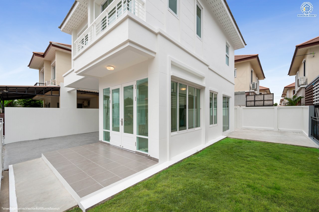 บ้านมือสองตกแต่งใหม่ โครงการ รติรมย์ ฟิฟท์ ราชพฤกษ์-ปิ่นเกล้า เนื้อที่ 45.5 ตร.ว. ฟังก์ชัน 3 ห้องนอน 3 ห้องน้ำ 2 ที่จอดรถ บรรยากาศเป็นส่วนตัว บนทำเลยอดนิยม เชื่อมต่อถนนสวนผัก, ถนนราชพฤกษ์, ถนนบางกรวย-ไทรน้อย ใกล้เซ็นทรัลเวสต์วิลล์ และจุดขึ้นทางด่วน "ศรีรัช"