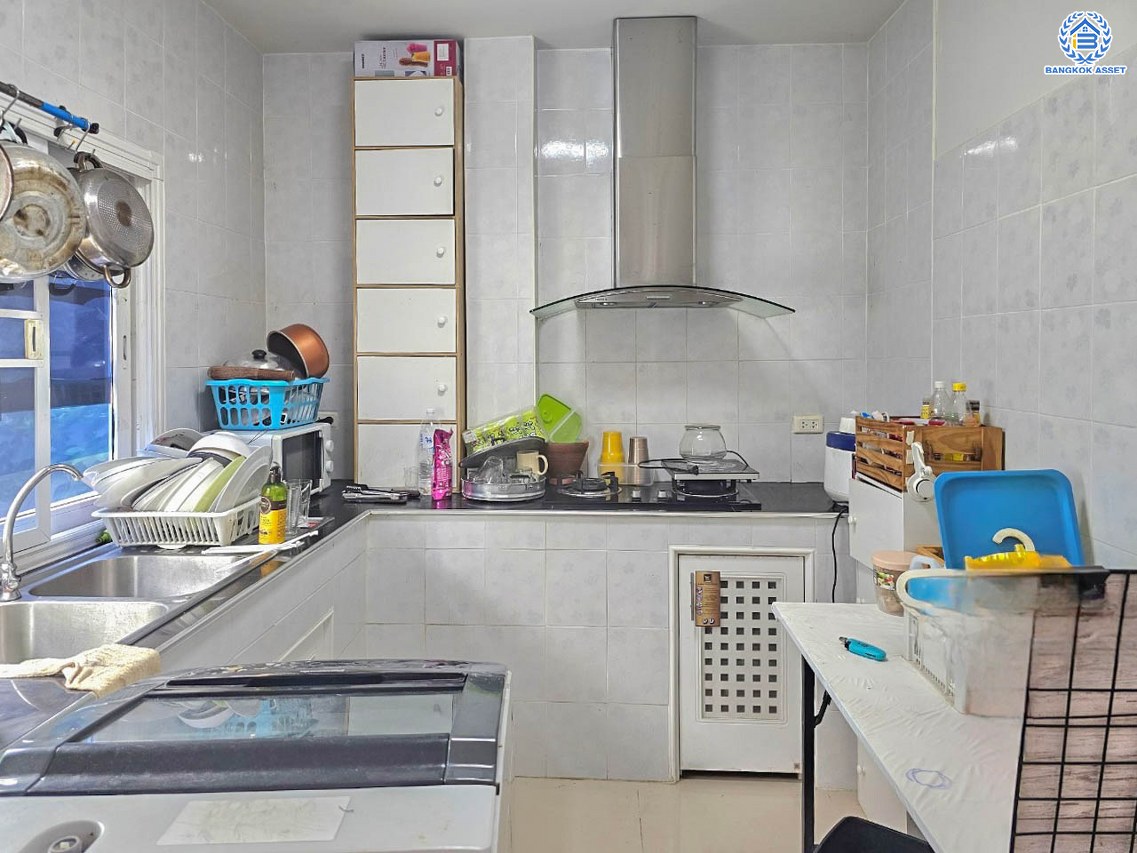 *****บ้านเดี่ยวมือสอง โครงการ คุณาภัทร6 บ้านกล้วย-ไทรน้อย หลังใหญ่เนื้อที่ 60 ตร.ว. ฟังก์ชัน 3 ห้องนอน 3 ห้องน้ำ จอดรถได้ 2 คัน แถมฟรีเครื่องปรับอากาศ 3 เครื่อง สะดวกสบายทุกการเดินทาง เชื่อมต่อหลายเส้นทาง ใกล้เซ็นทรัล เวสต์เกต ในราคาสุดคุ้ม