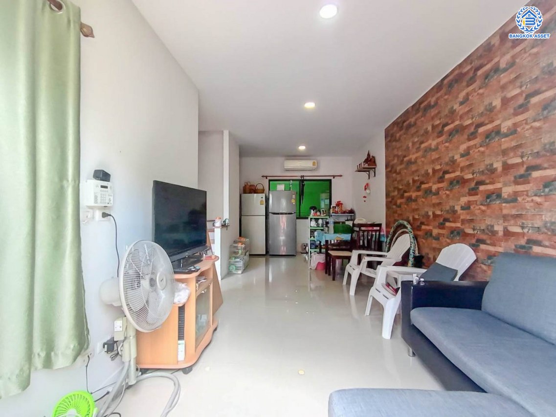 *****ทาวน์เฮ้าส์มือสอง โครงการ โมดิวิลล่า เพชรเกษม69 เนื้อที่ 18 ตร.ว. ฟังก์ชัน 3 ห้องนอน 2 ห้องน้ำ 1 ที่จอดรถ พร้อมเข้าอยู่ บนทำเลเชื่อมต่อทุกการเดินทาง ถนนเพชรเกษม, ถนนพุทธมณฑลสาย3, ถนนบางบอน ใกล้จุดขึ้นทางด่วน "พระราม2" และเดอะมอล์ บางแค