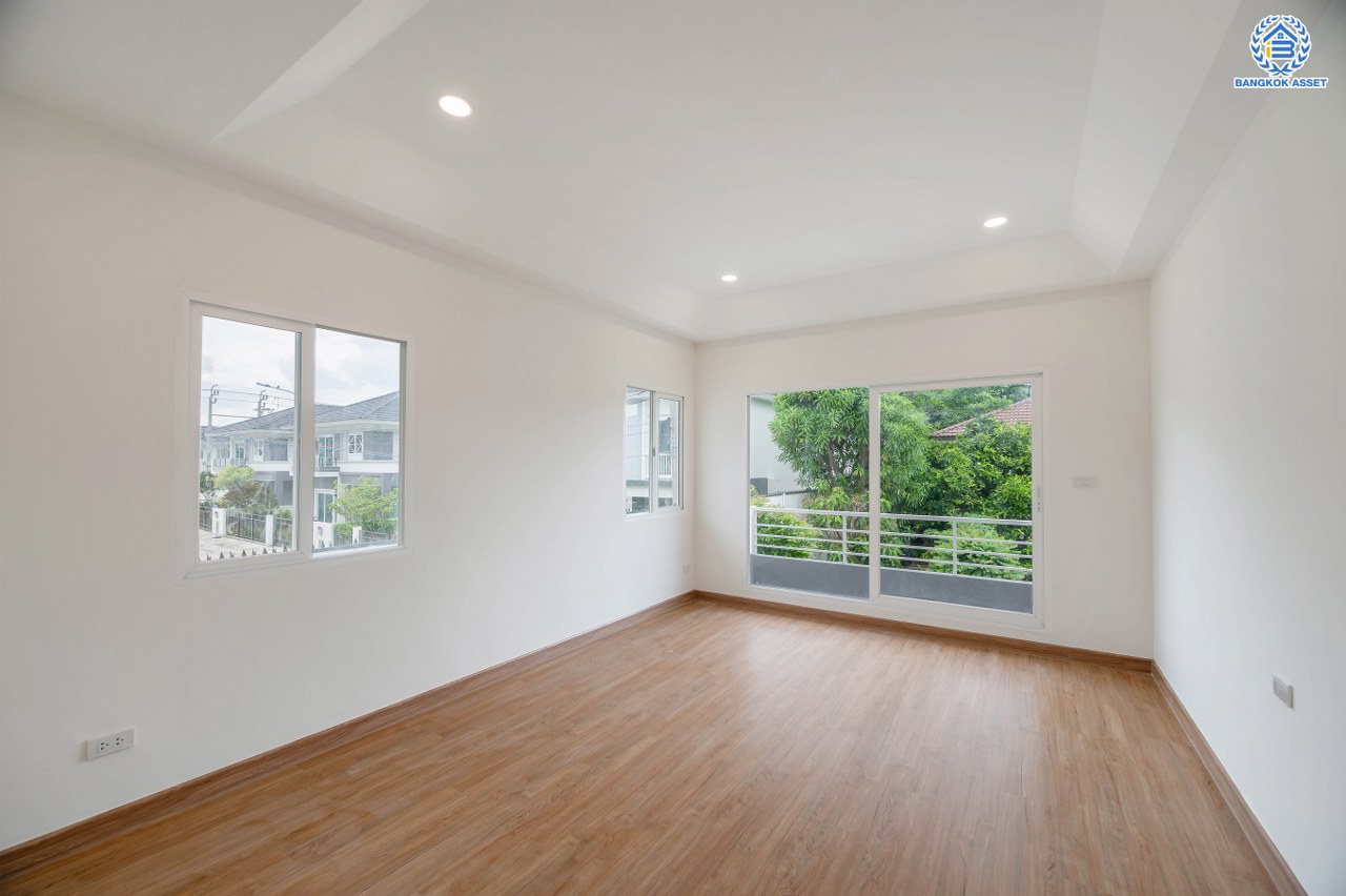 บ้านมือสองตกแต่งใหม่ โครงการ ชัยพฤกษ์ รัตนาธิเบศร์-วงแหวน เนื้อที่กว้าง 57 ตร.ว. ฟังก์ชัน 3 ห้องนอน 3 ห้องน้ำ 2 ที่จอดรถ คุณภาพจาก L&H สภาพดีมาก พร้อมอยู่ บนทำเลดี เชื่อมต่อถนนรัตนาธิเบศร์ ถนนบางกรวย-ไทรน้อย ถนนกาญจนาภิเษก ใกล้รถไฟฟ้าสายสีม่วง "สถานีคลองบางไผ่"...