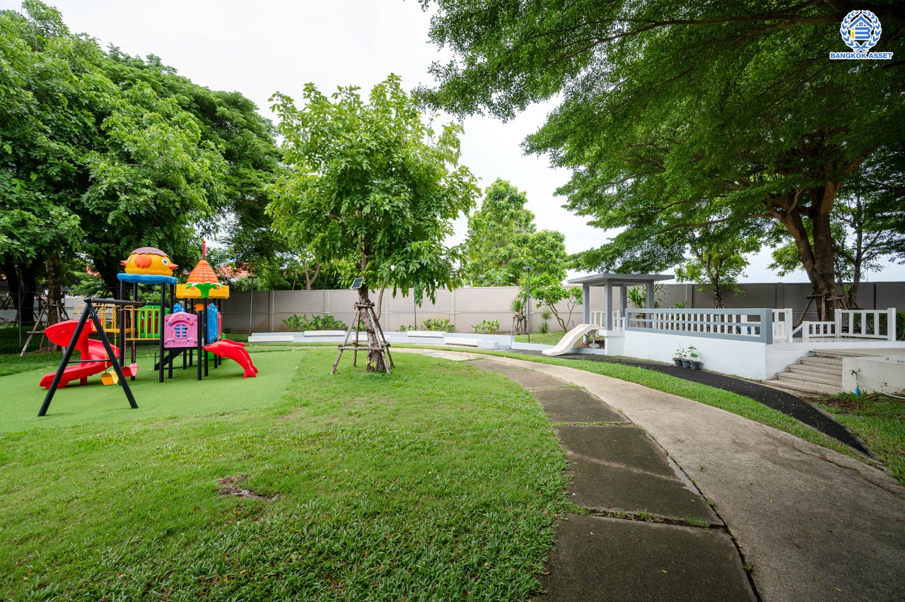 บ้านมือสองตกแต่งใหม่ โครงการ ชัยพฤกษ์ รัตนาธิเบศร์-วงแหวน เนื้อที่กว้าง 57 ตร.ว. ฟังก์ชัน 3 ห้องนอน 3 ห้องน้ำ 2 ที่จอดรถ คุณภาพจาก L&H สภาพดีมาก พร้อมอยู่ บนทำเลดี เชื่อมต่อถนนรัตนาธิเบศร์ ถนนบางกรวย-ไทรน้อย ถนนกาญจนาภิเษก ใกล้รถไฟฟ้าสายสีม่วง "สถานีคลองบางไผ่"...