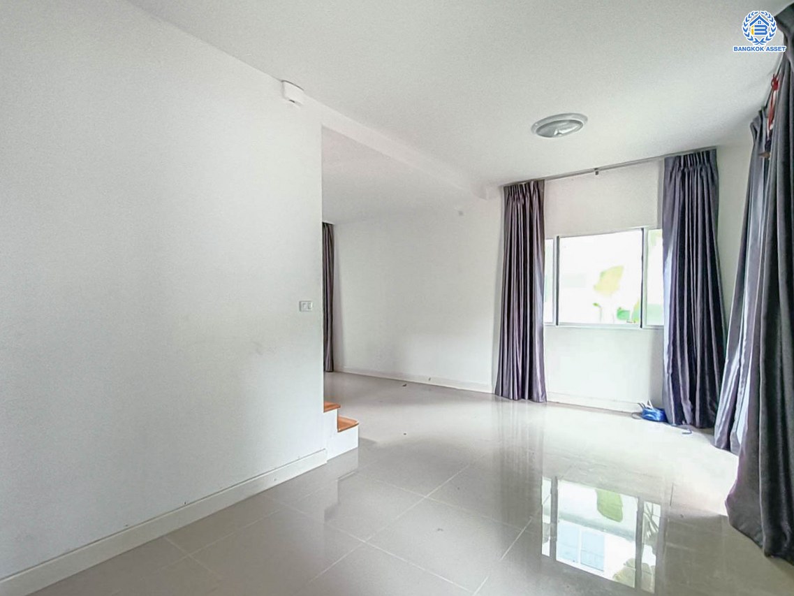 *****บ้านเดี่ยวมือสอง โครงการ แลนซีโอ คริป ปิ่นเกล้า-พระราม5 เนื้อที่ 38.20 ตร.ว. ฟังก์ชัน 3 ห้องนอน 2 ห้องน้ำ 2 ที่จอดรถ บ้านสวยพร้อมอยู่ โครงการบนทำเลดี เชื่อมต่อถนนกาญจนาภิเษก ถนนศาลายา ถนนนครอินทร์ ใกล้รถไฟฟ้าสายสีม่วง "สถานีสามแยกบางใหญ่"